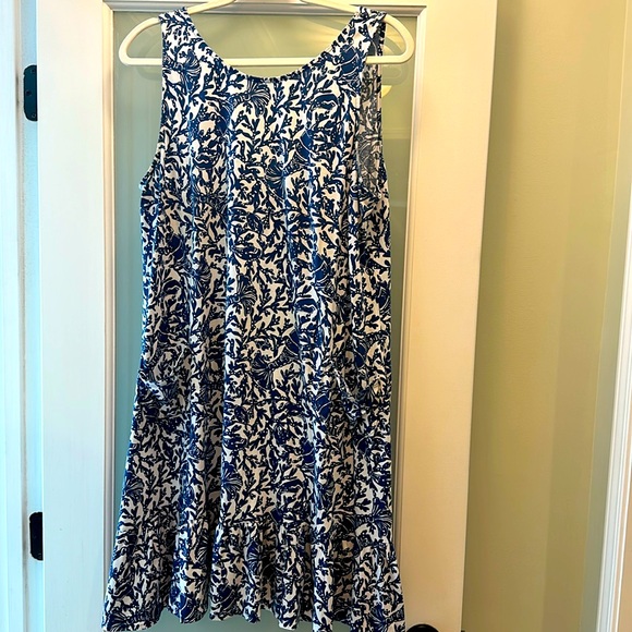 Lilly Pulitzer Kristen flounce dress, size lg - Picture 1 of 7
